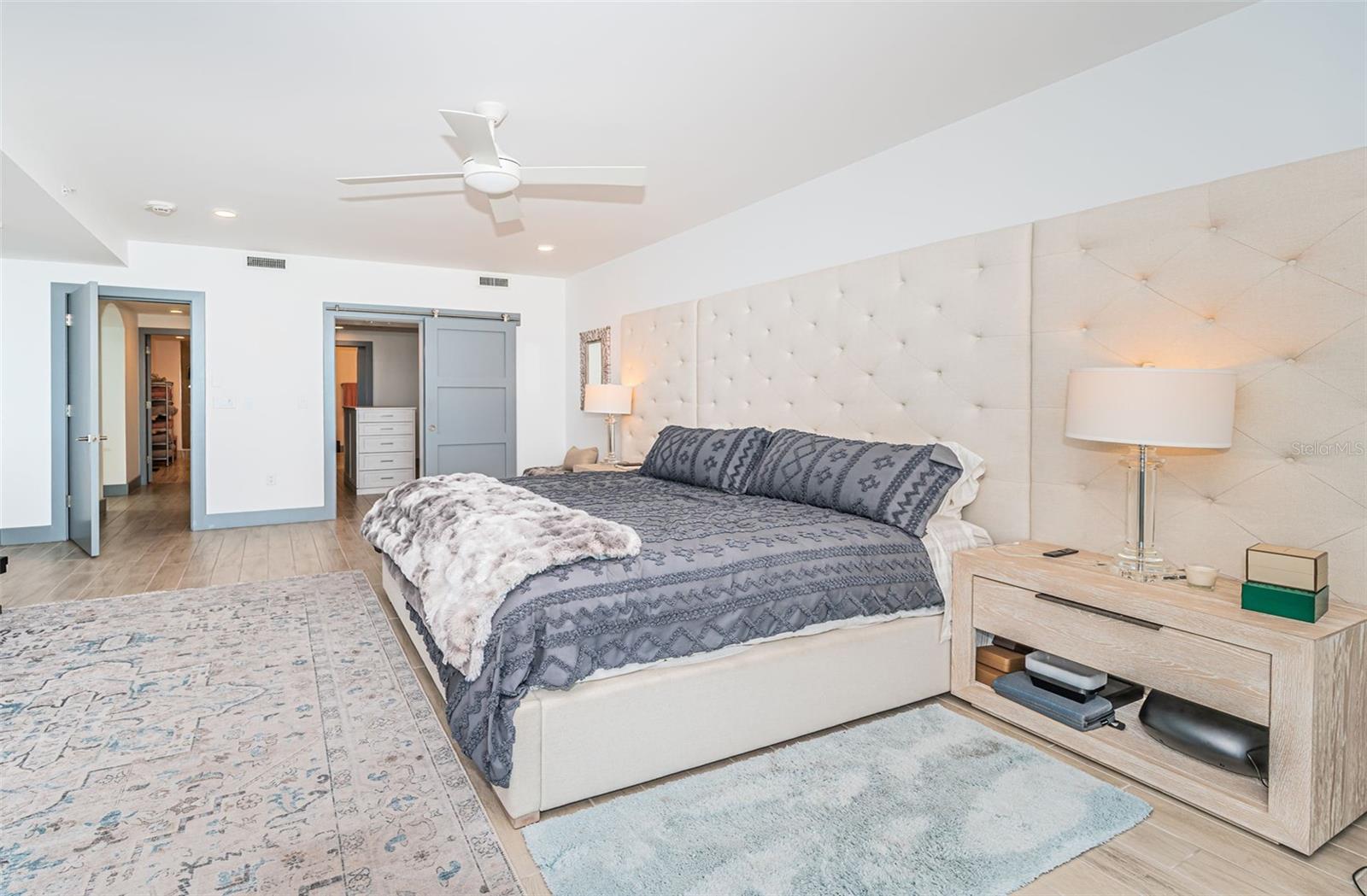 TB8412005 Property Photo