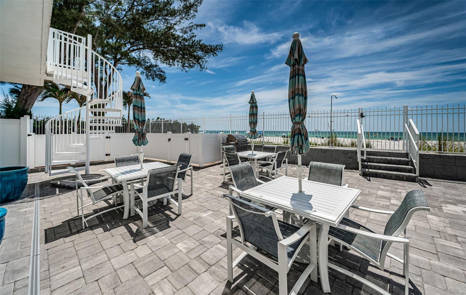 TB8412005 Property Photo