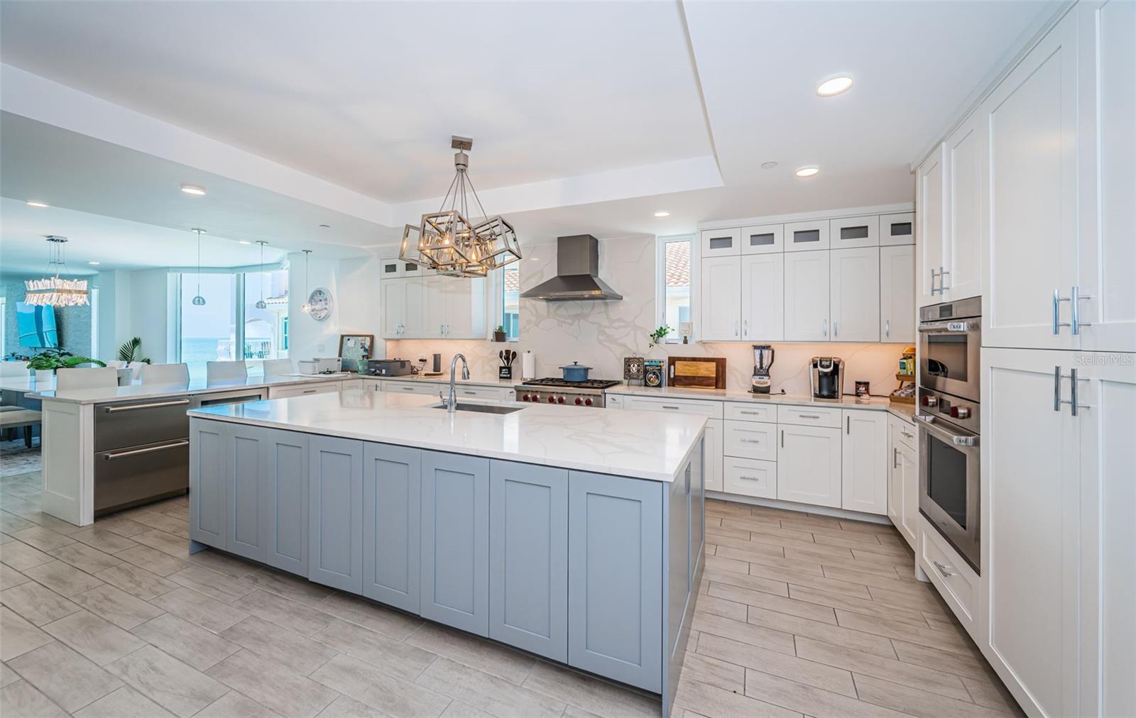 TB8412005 Property Photo