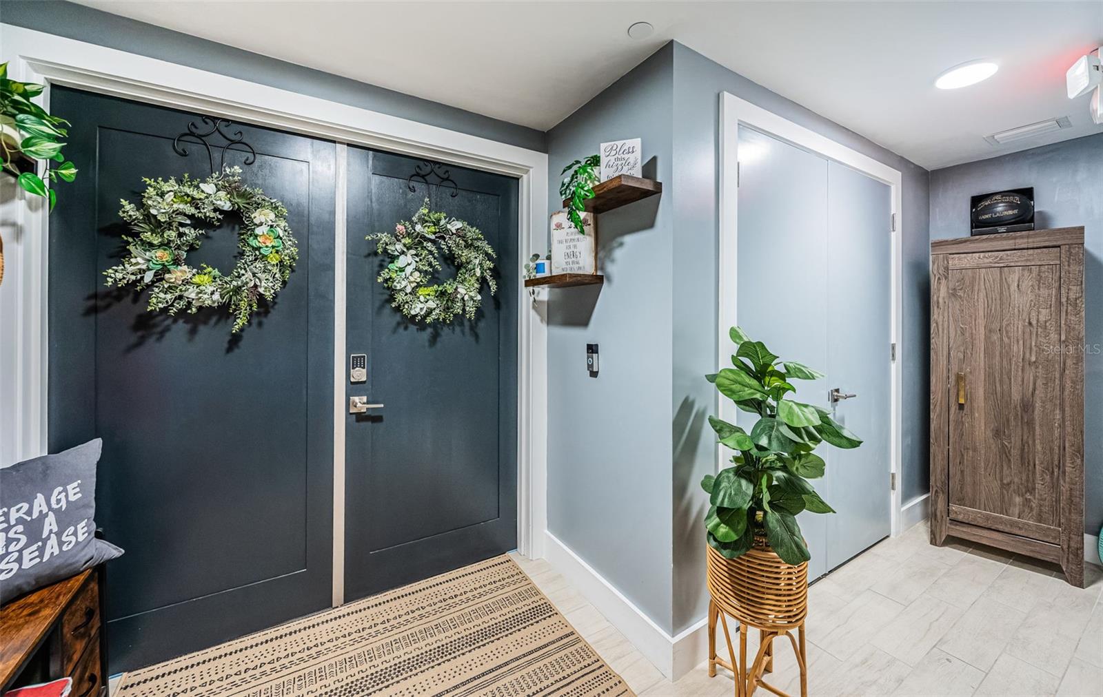 TB8412005 Property Photo