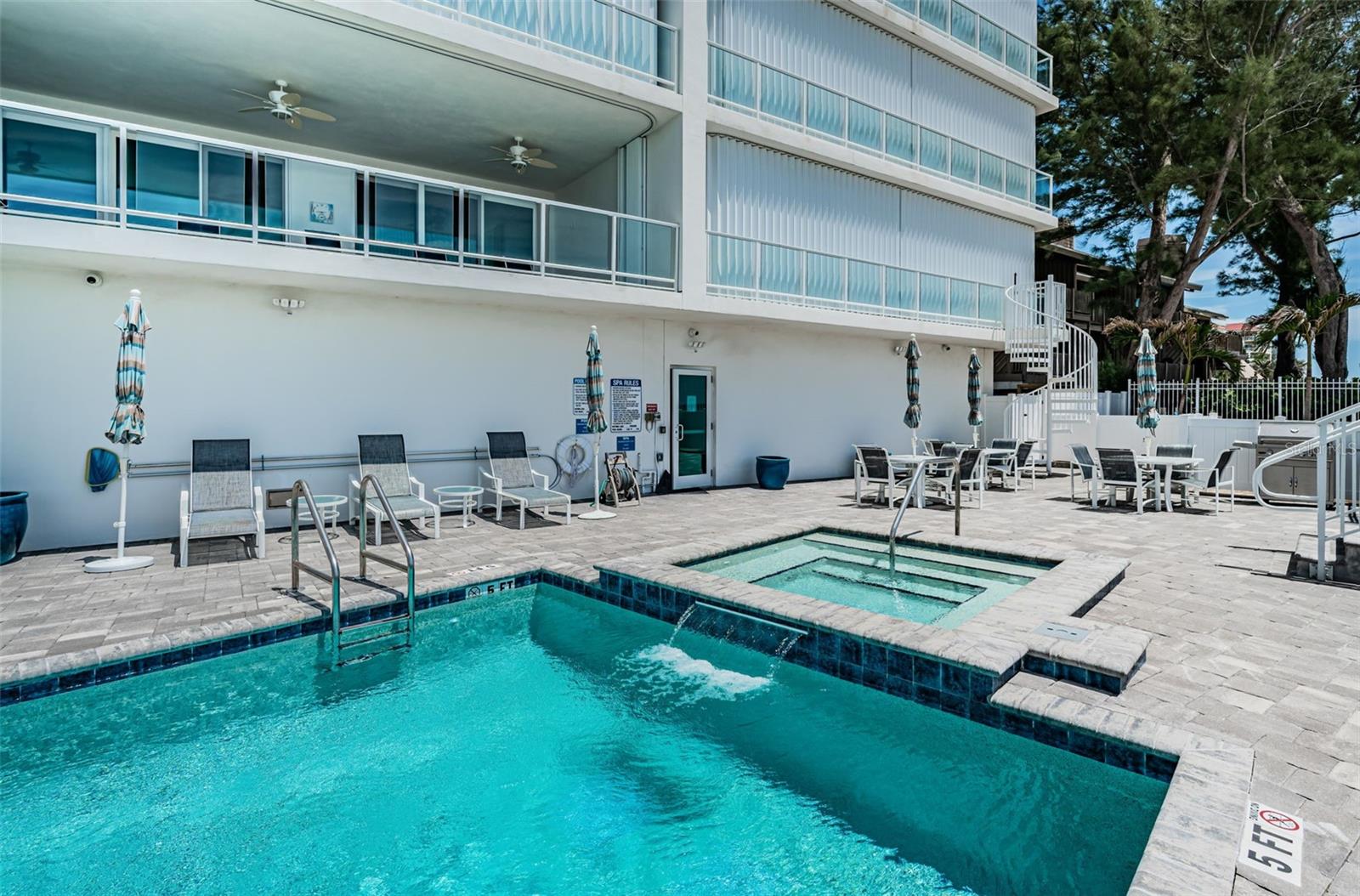 TB8412005 Property Photo