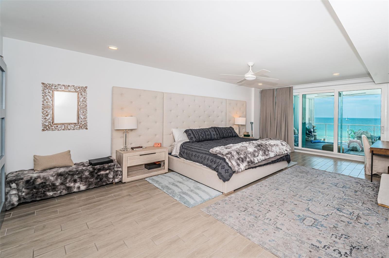 TB8412005 Property Photo