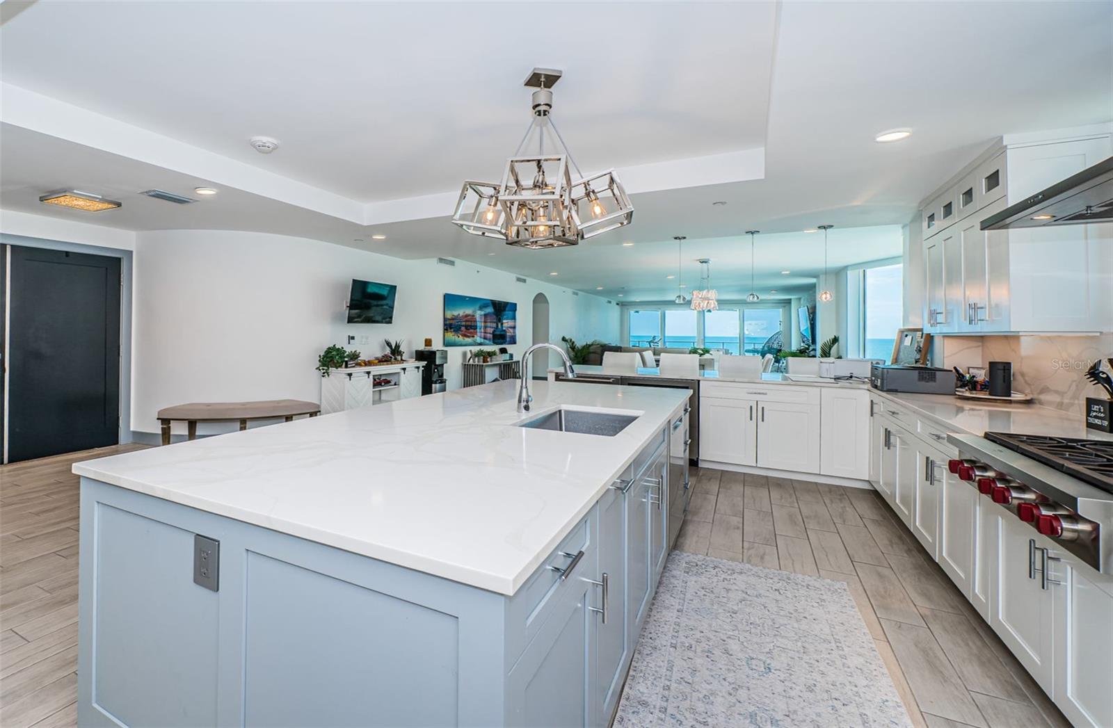 TB8412005 Property Photo