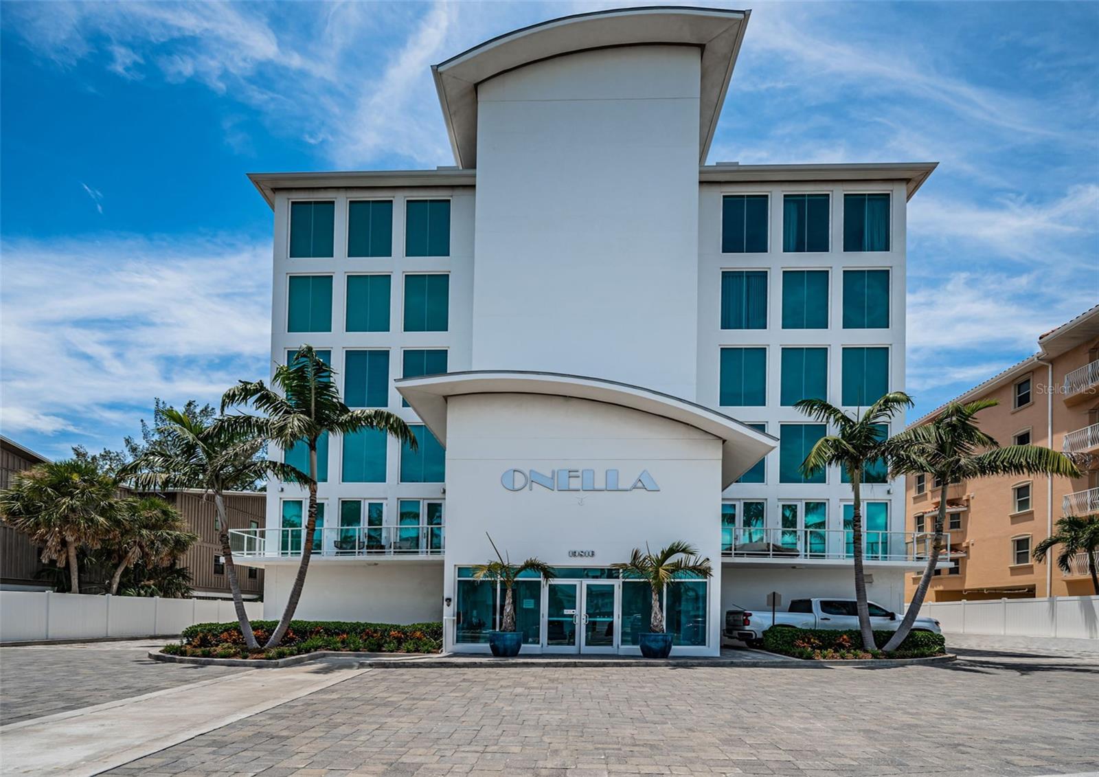 TB8412005 Property Photo