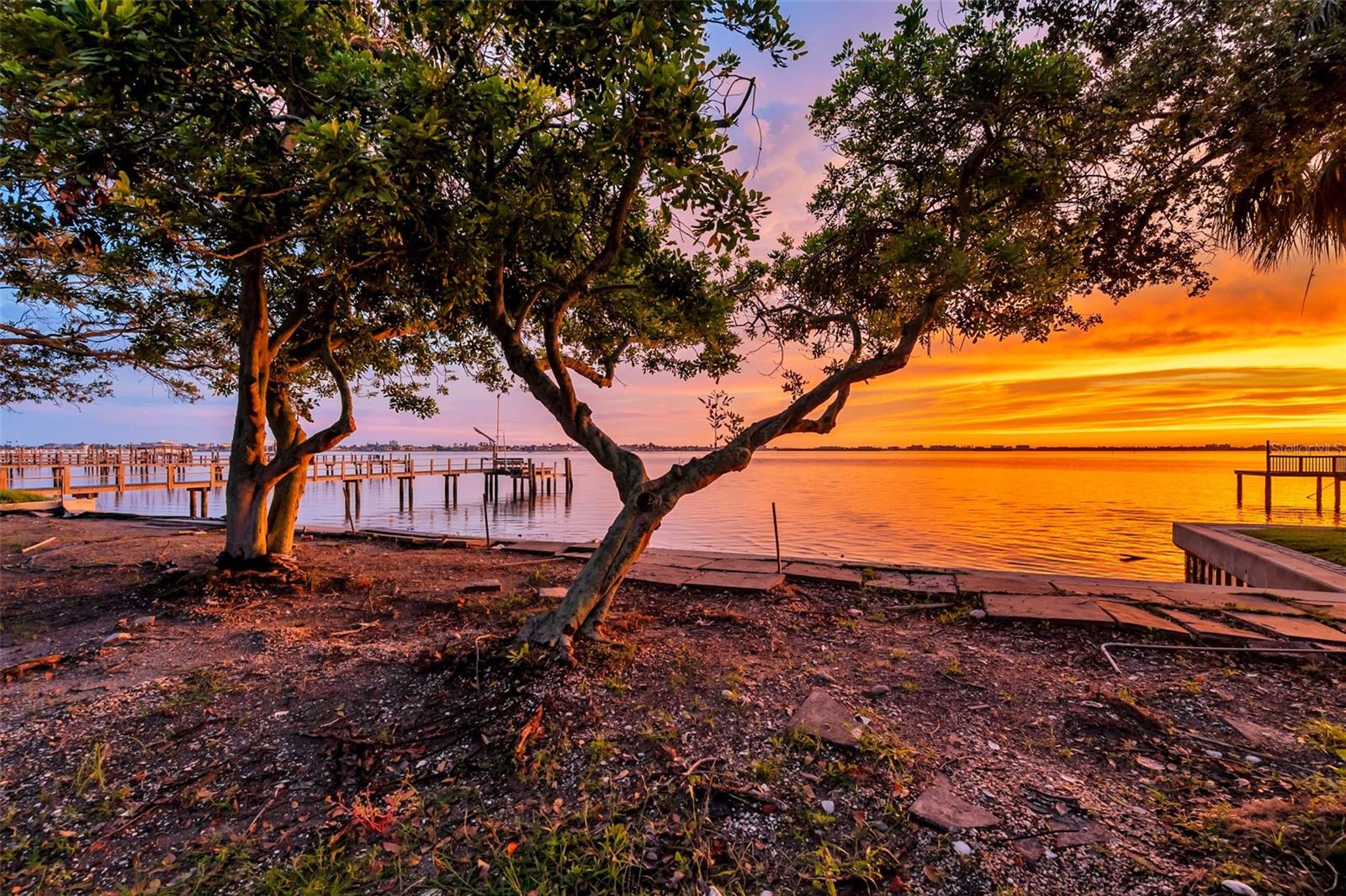 2150 PELHAM RD N, ST PETERSBURG, FL, 33710