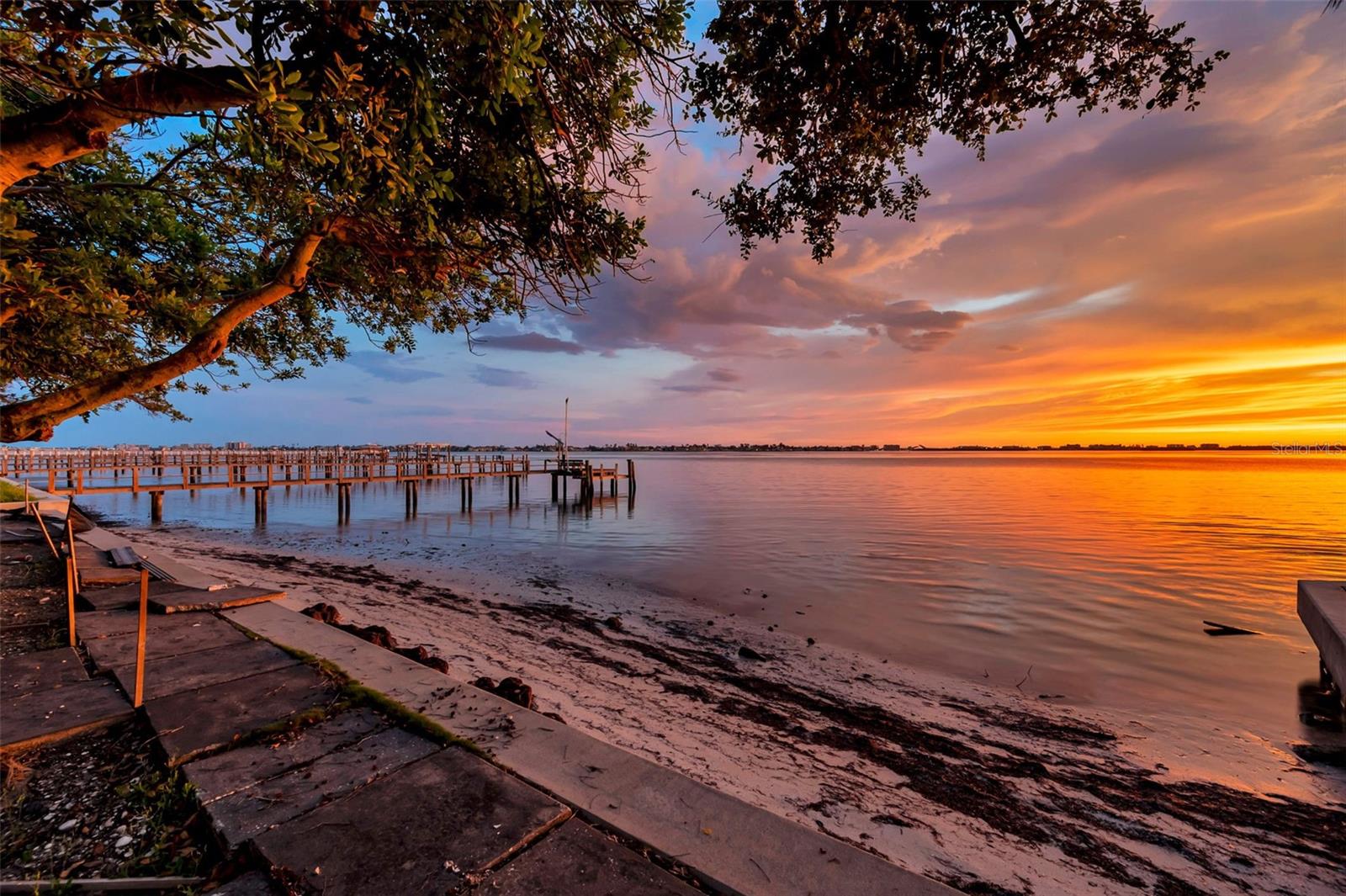 2150 PELHAM RD N, ST PETERSBURG, FL, 33710