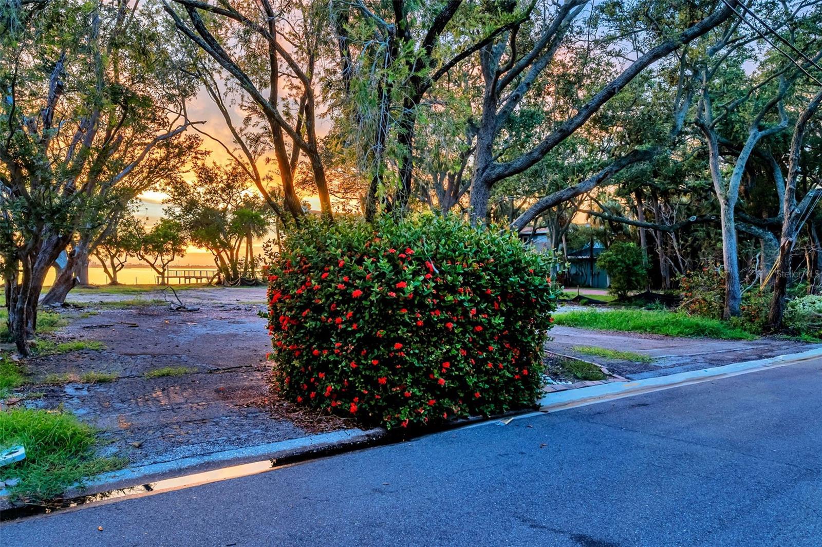 2150 PELHAM RD N, ST PETERSBURG, FL, 33710