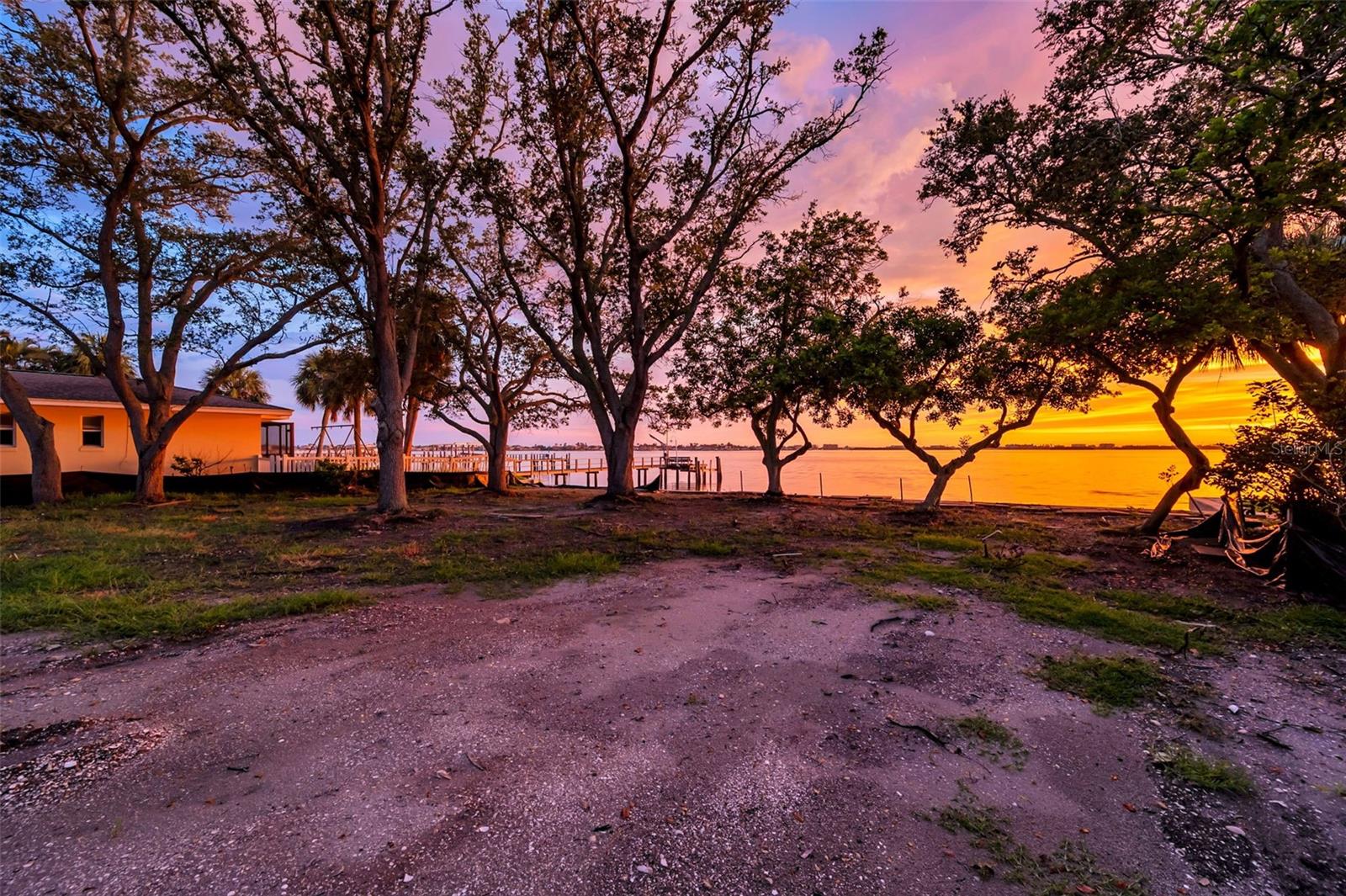 2150 PELHAM RD N, ST PETERSBURG, FL, 33710