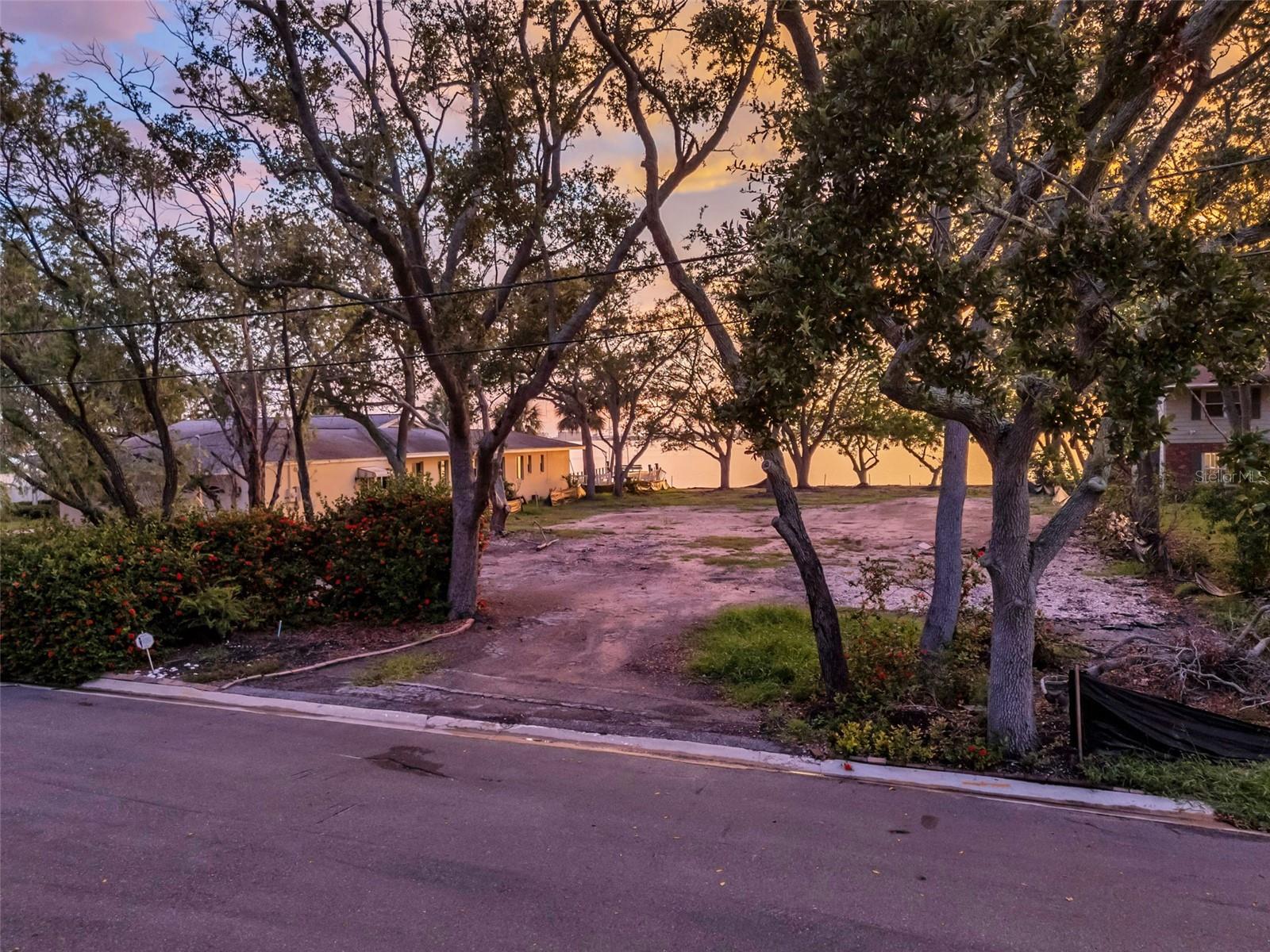 2150 PELHAM RD N, ST PETERSBURG, FL, 33710