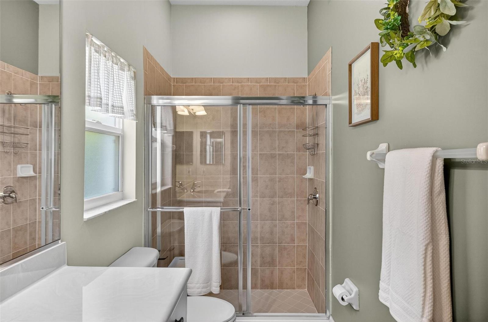 8 HIDDEN LAKE WAY, PALM COAST, FL, 32137