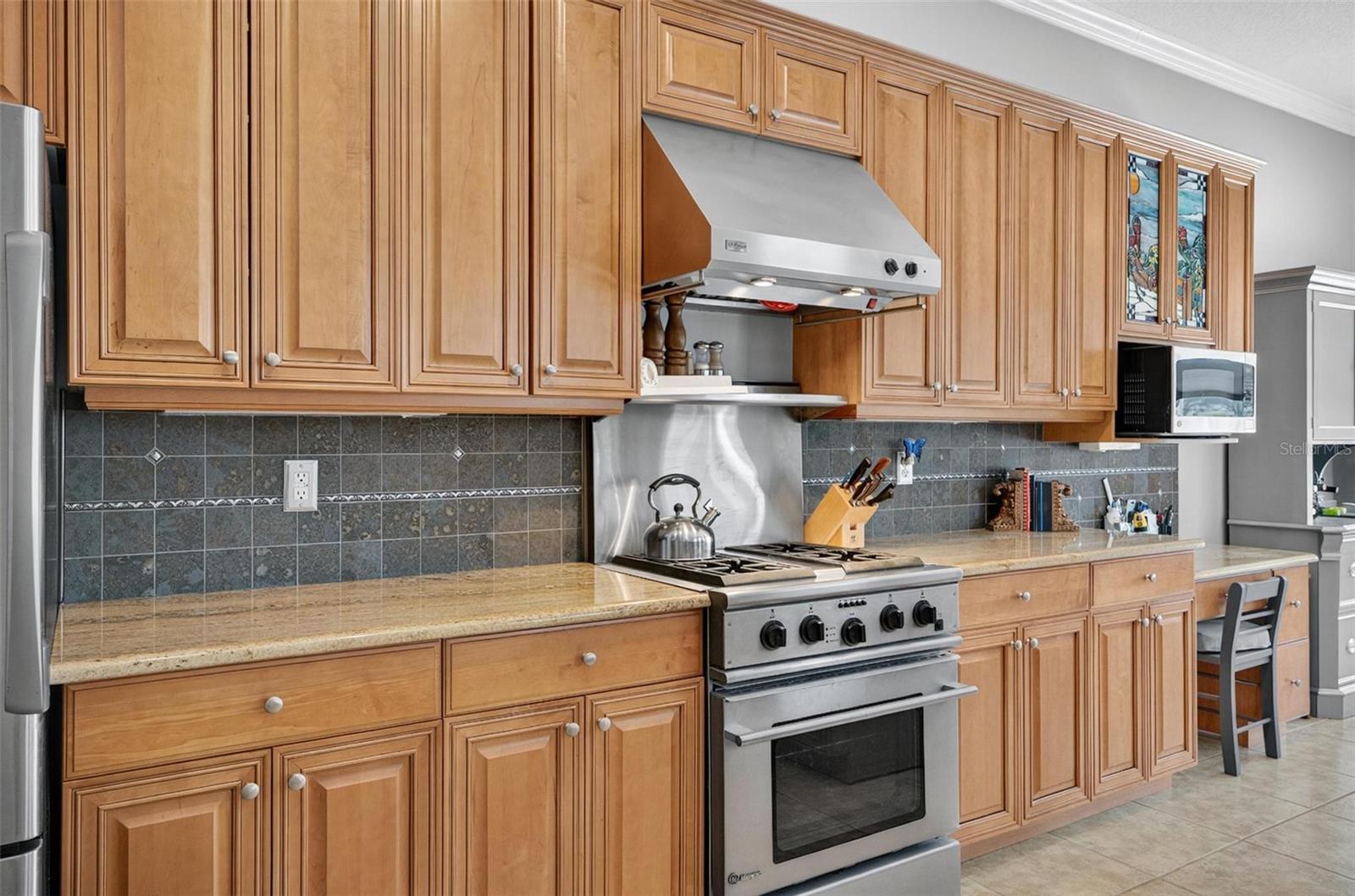 8 HIDDEN LAKE WAY, PALM COAST, FL, 32137