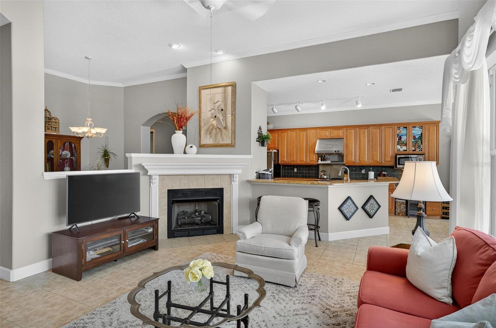 8 HIDDEN LAKE WAY, PALM COAST, FL, 32137