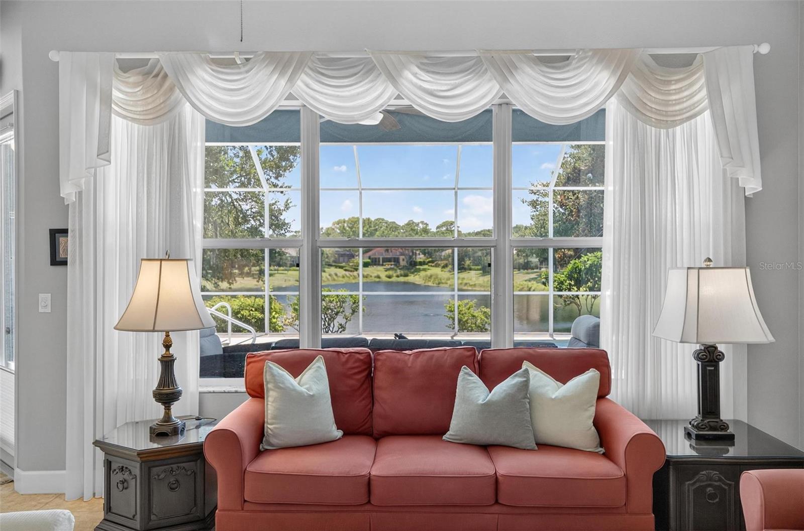 8 HIDDEN LAKE WAY, PALM COAST, FL, 32137