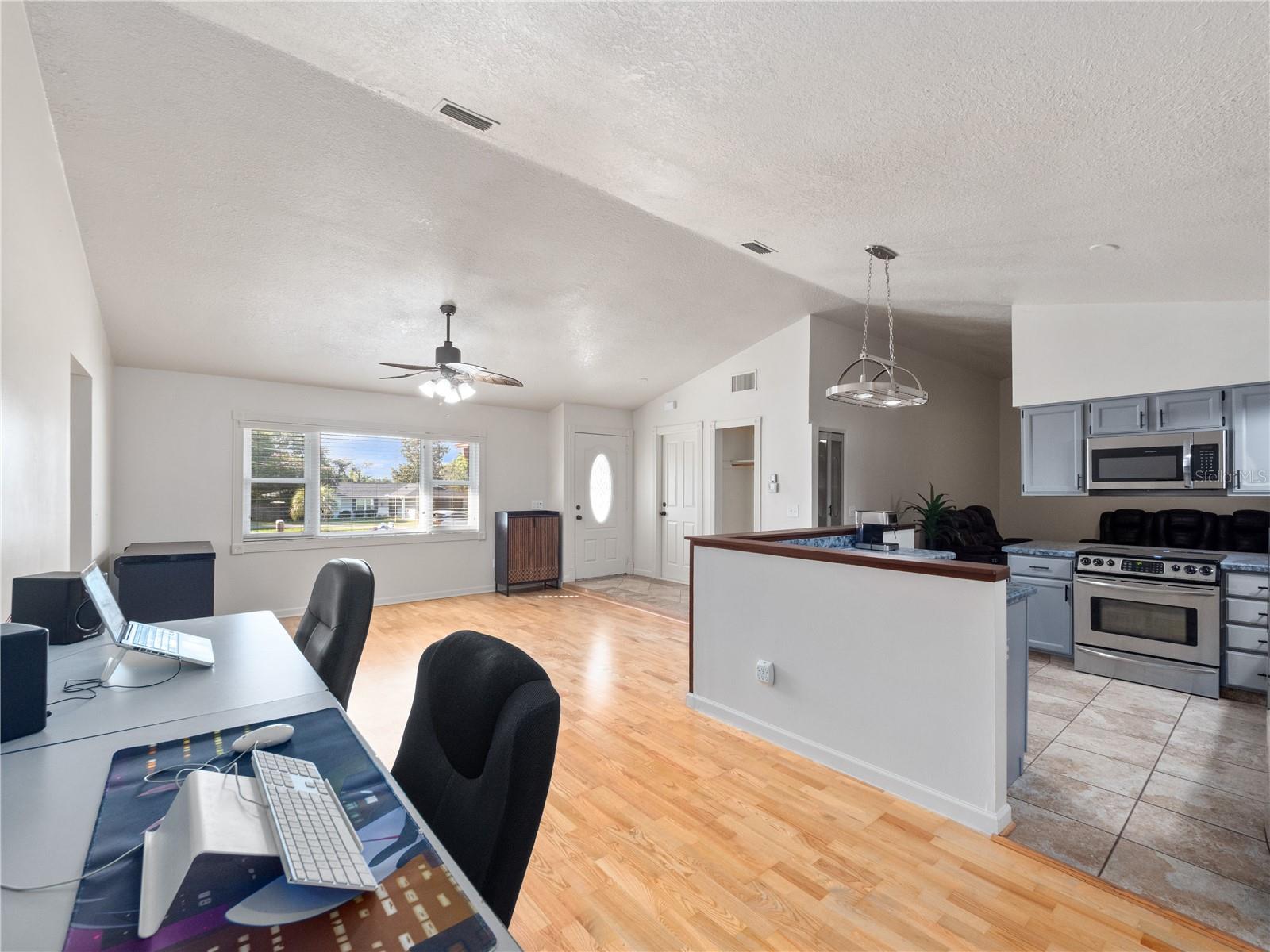 422 DE CARLO CT, DELTONA, FL, 32725