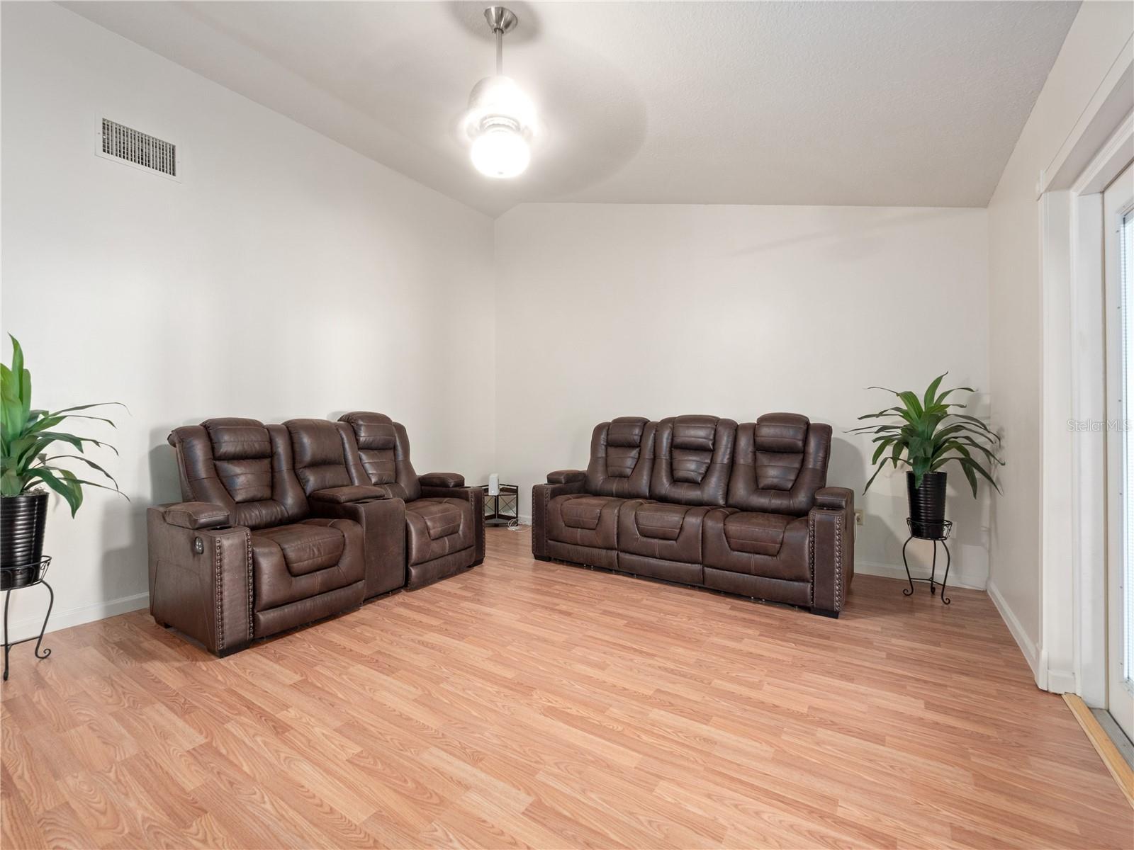 422 DE CARLO CT, DELTONA, FL, 32725