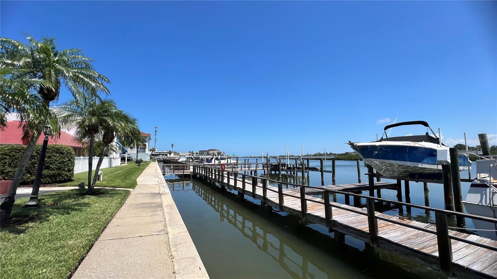 19111 VISTA BAY DR #211, INDIAN SHORES, FL, 33785