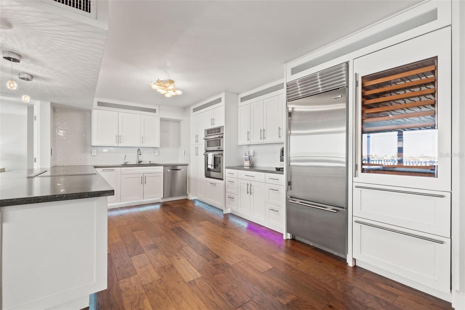 500 TREASURE ISLAND CSWY #308, TREASURE ISLAND, FL, 33706