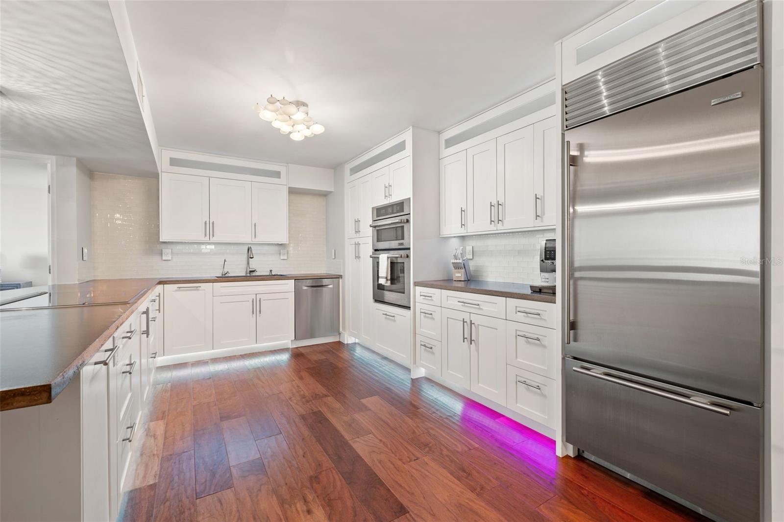 500 TREASURE ISLAND CSWY #308, TREASURE ISLAND, FL, 33706