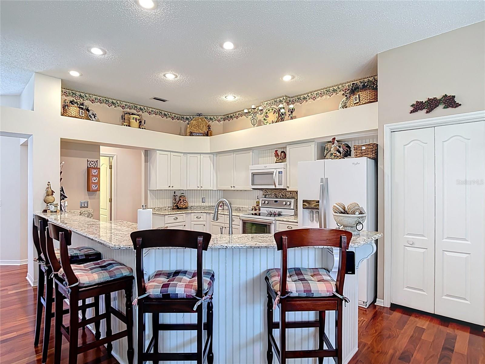 High counter for bar stool eating