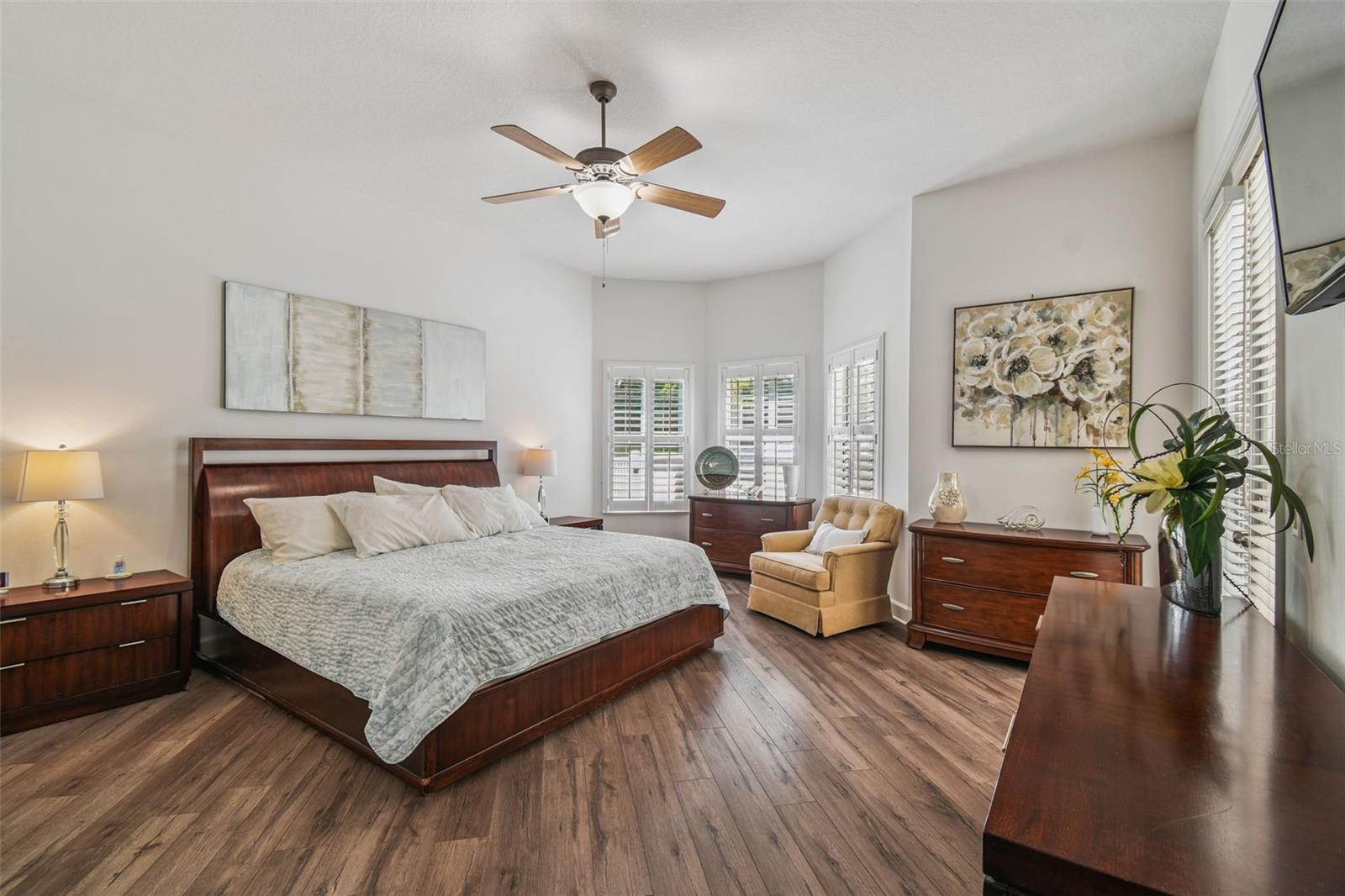W7877730 Property Photo