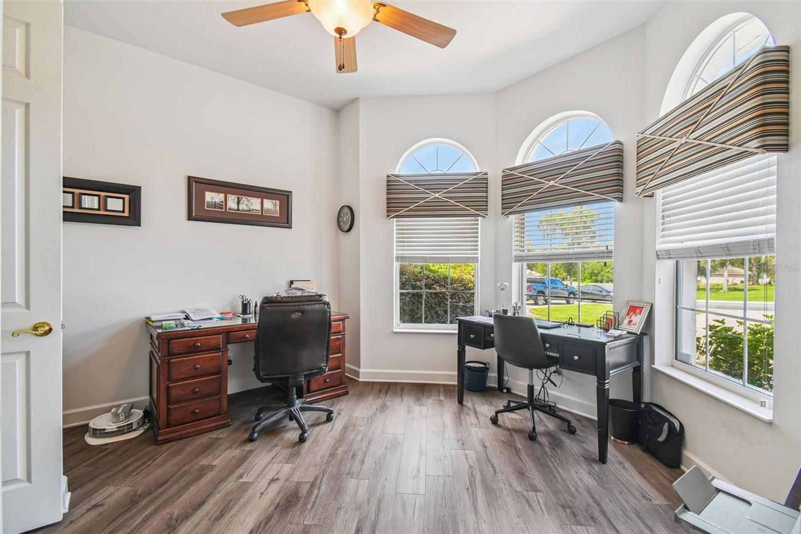 W7877730 Property Photo