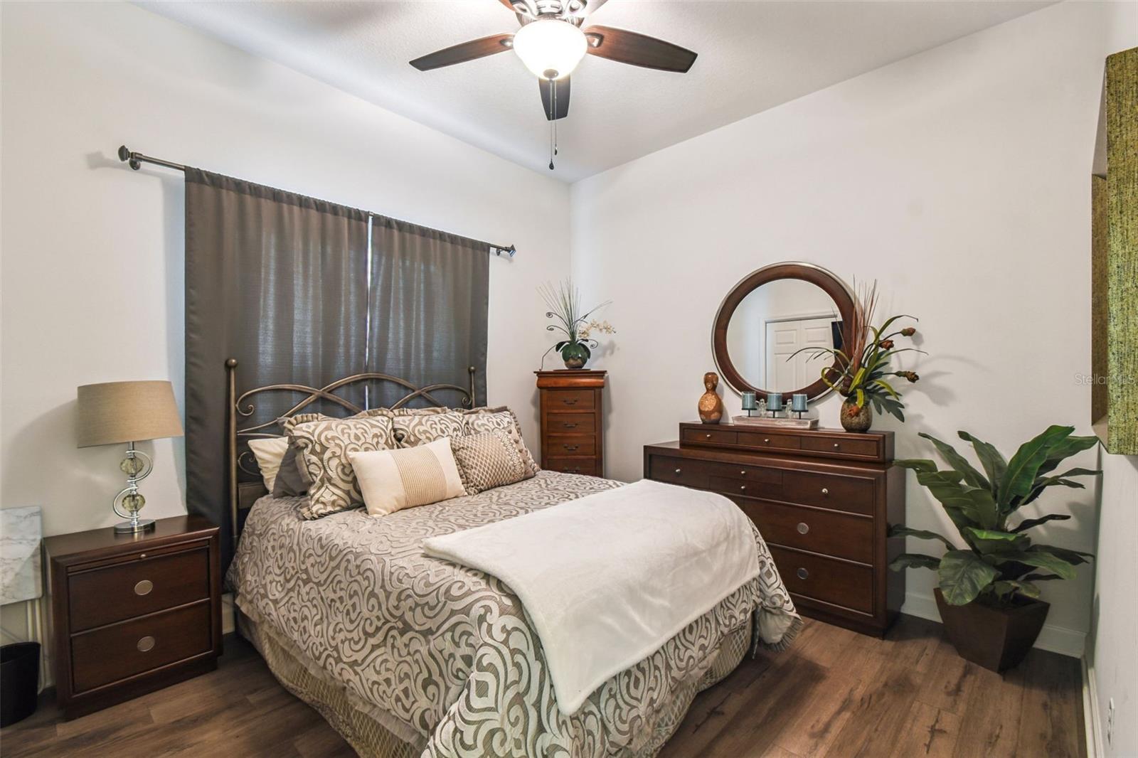 W7877730 Property Photo