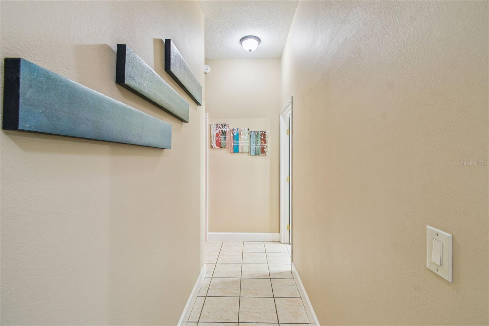 W7877730 Property Photo