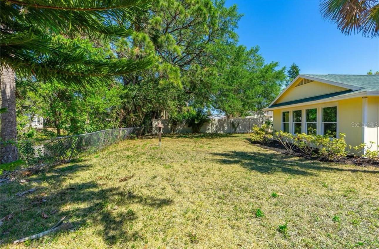 1227 WAYNE AVE, NEW SMYRNA BEACH, FL, 32168