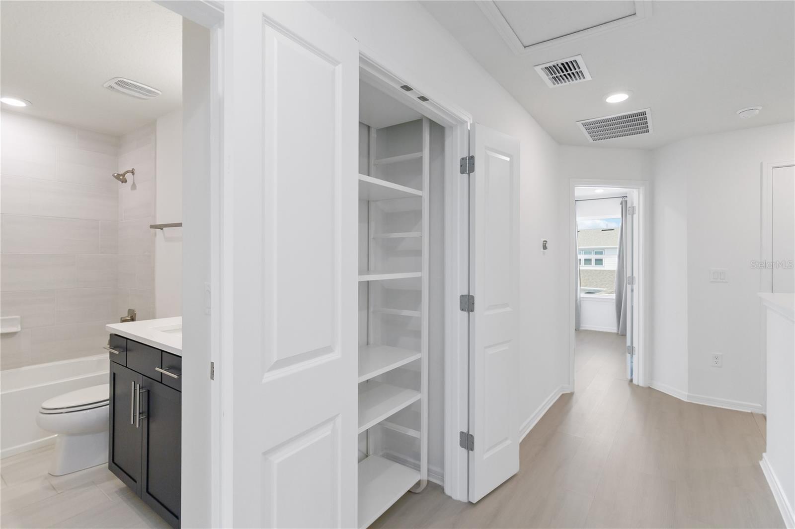 14127 LANIKAI BEACH DR, ORLANDO, FL, 32827