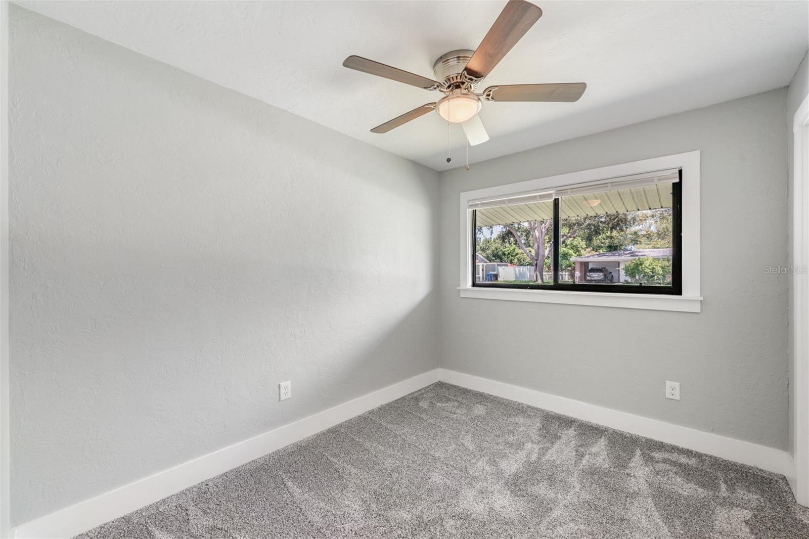 TB8412266 Property Photo