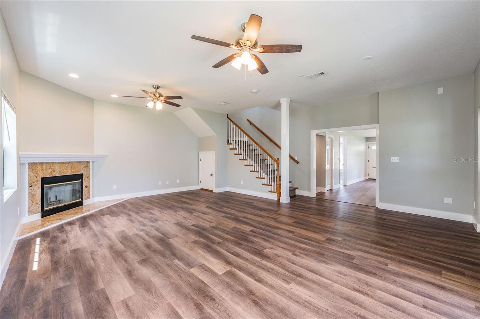 TB8412266 Property Photo