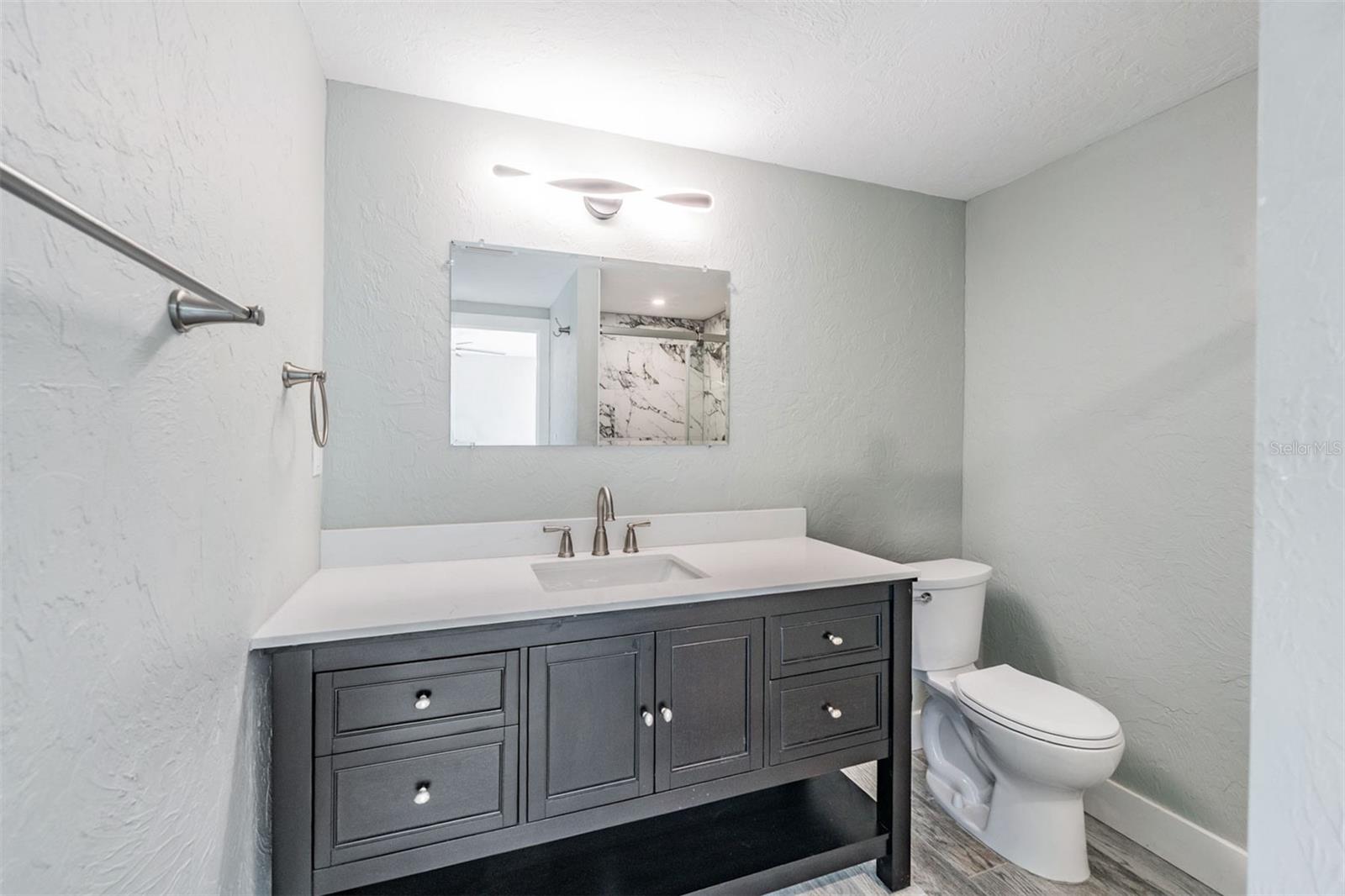 TB8412266 Property Photo