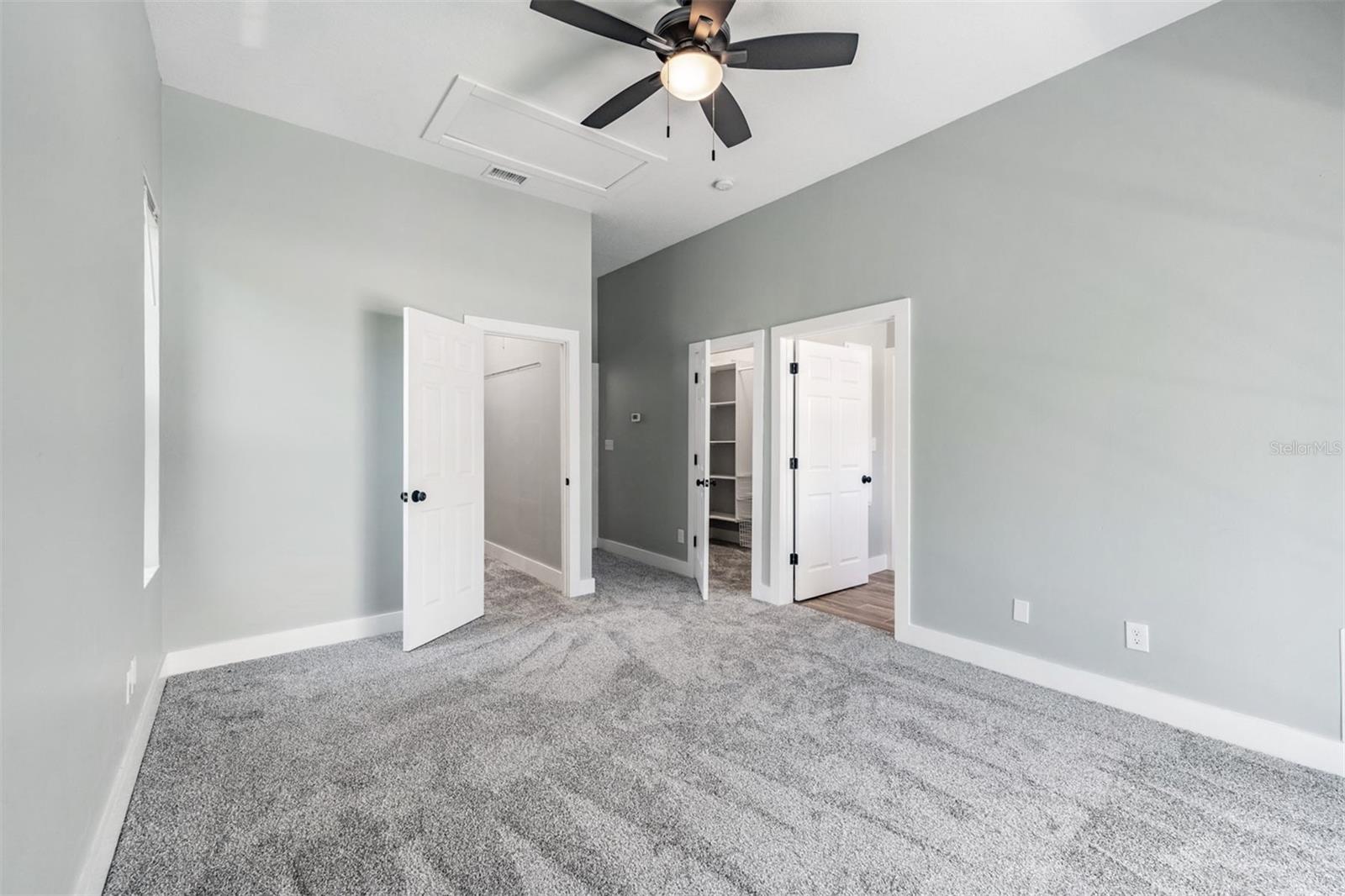 TB8412266 Property Photo