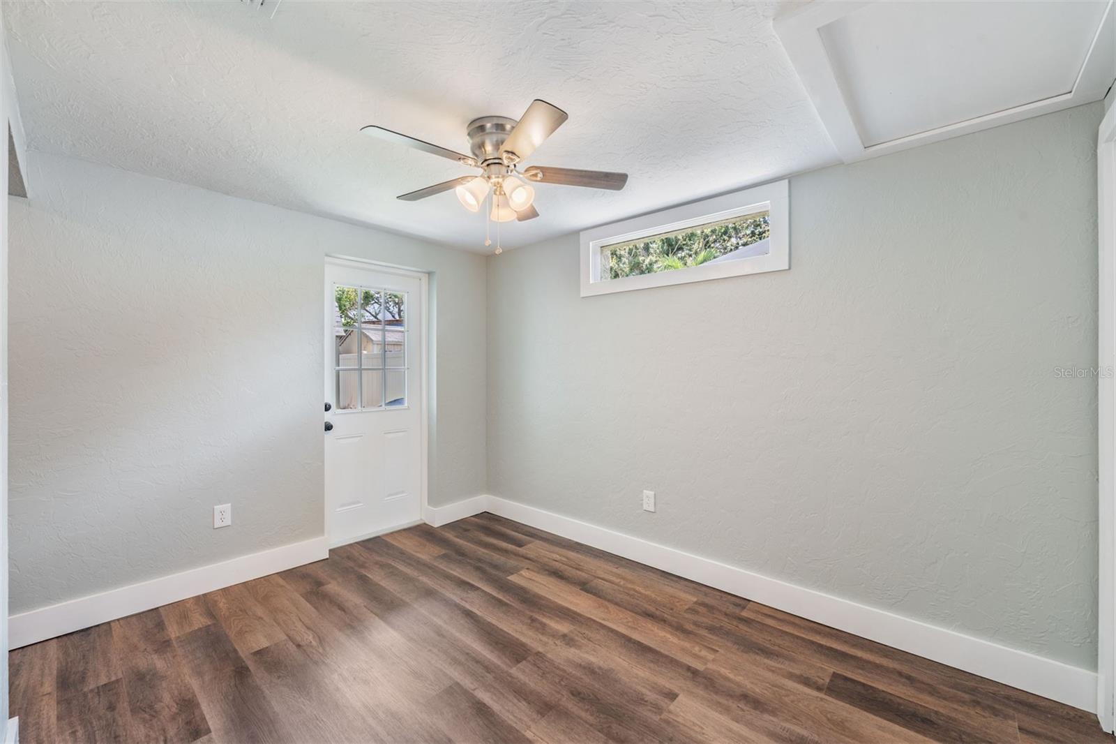 TB8412266 Property Photo