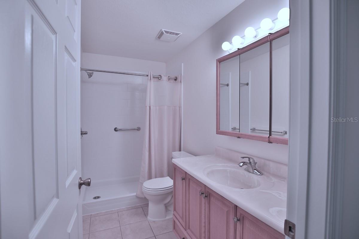 OM706524 Property Photo