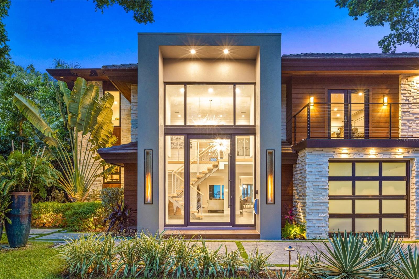 TB8412312 Property Photo