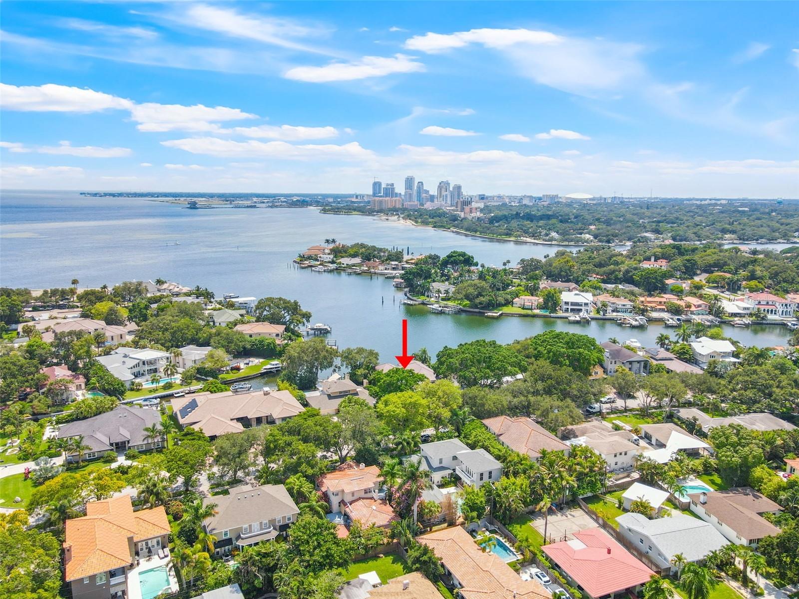 TB8412312 Property Photo