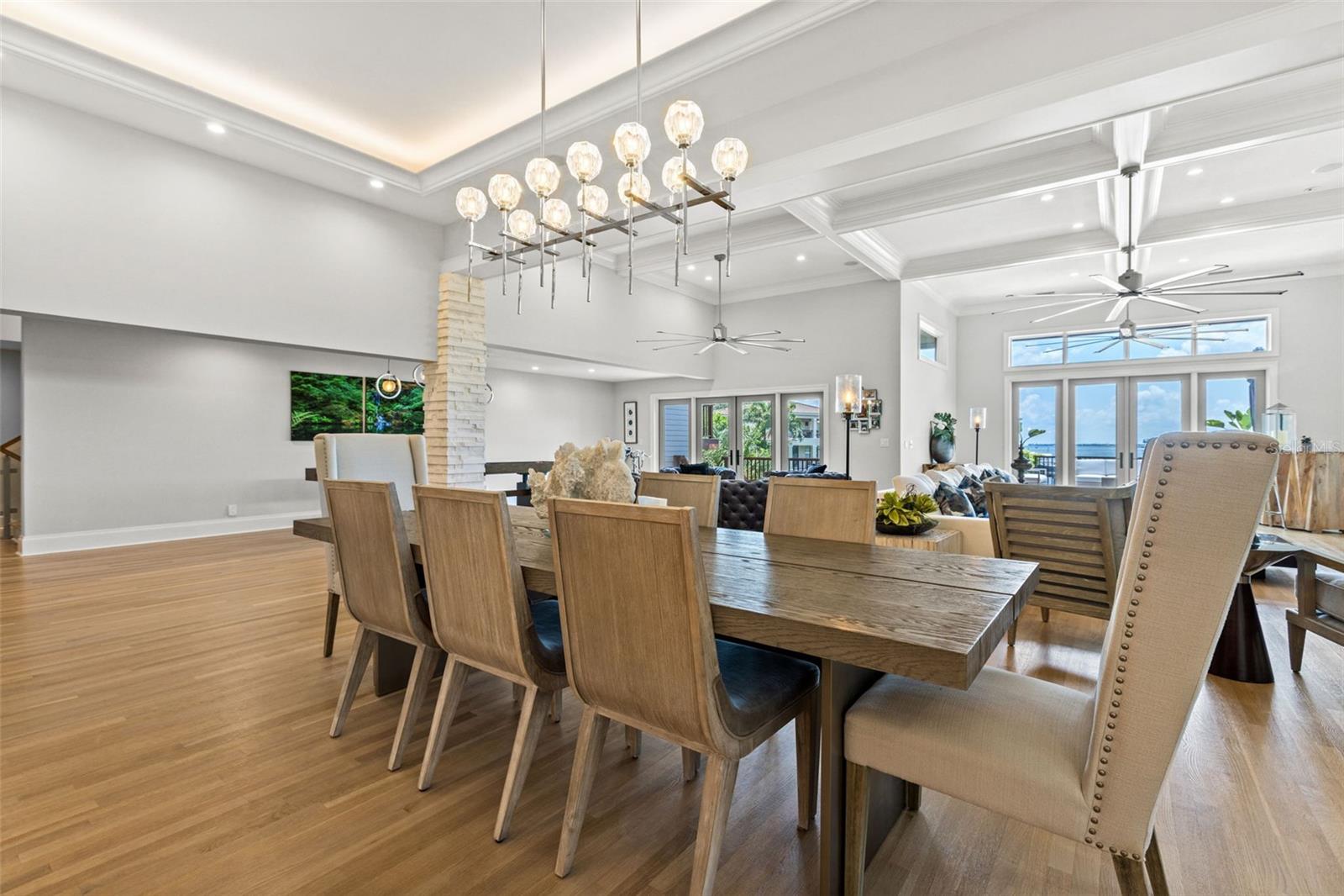 TB8412312 Property Photo