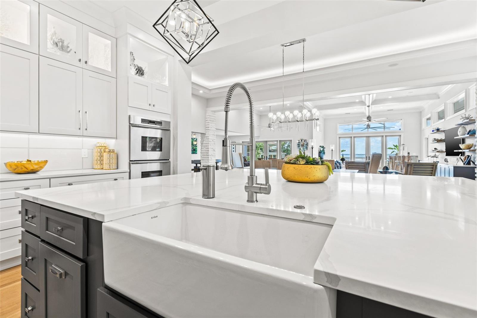 TB8412312 Property Photo