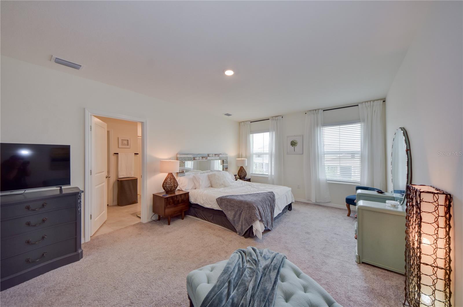 32624 KOBUK VALLEY AVE, WESLEY CHAPEL, FL, 33543