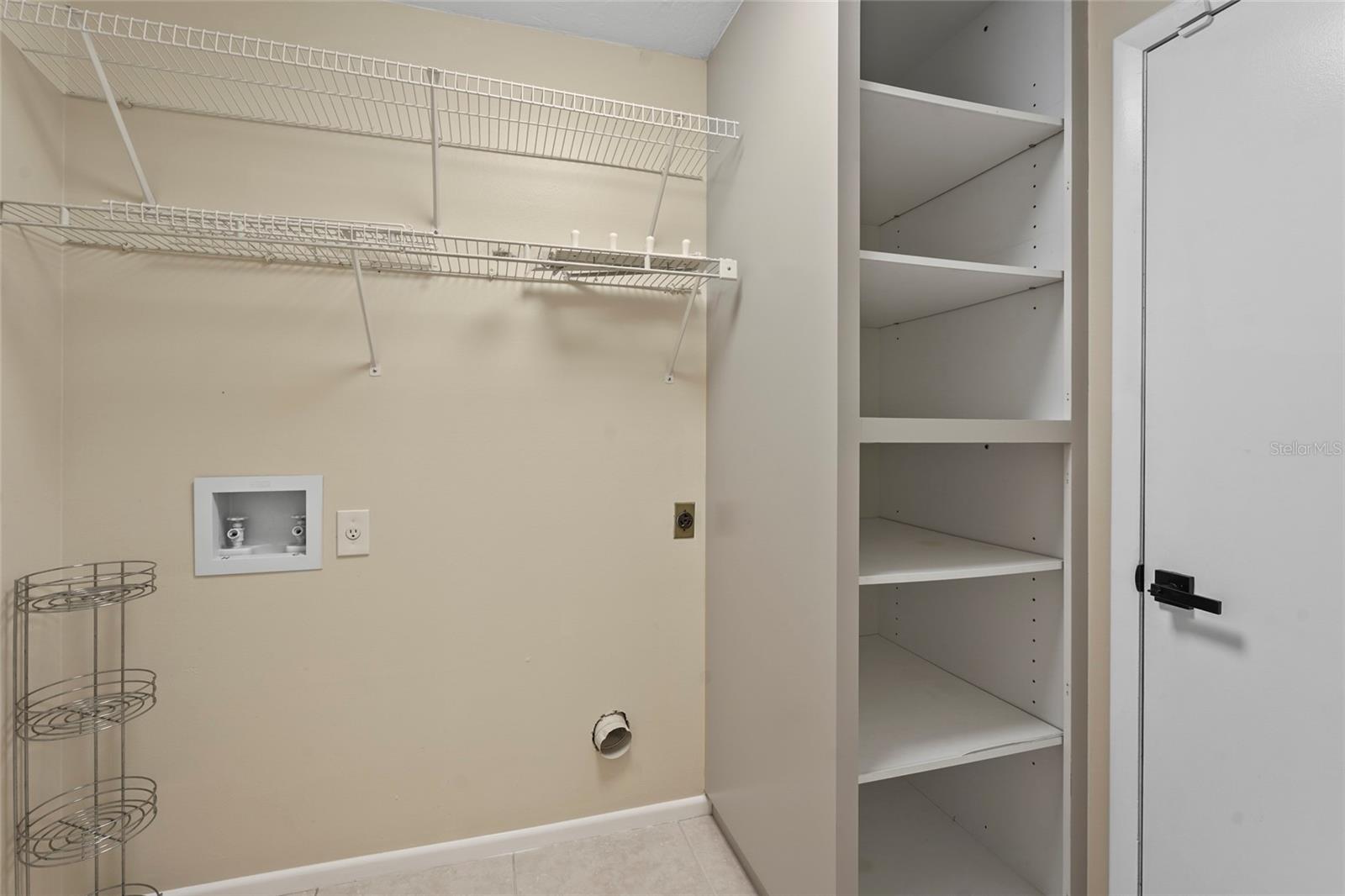 A4660428 Property Photo