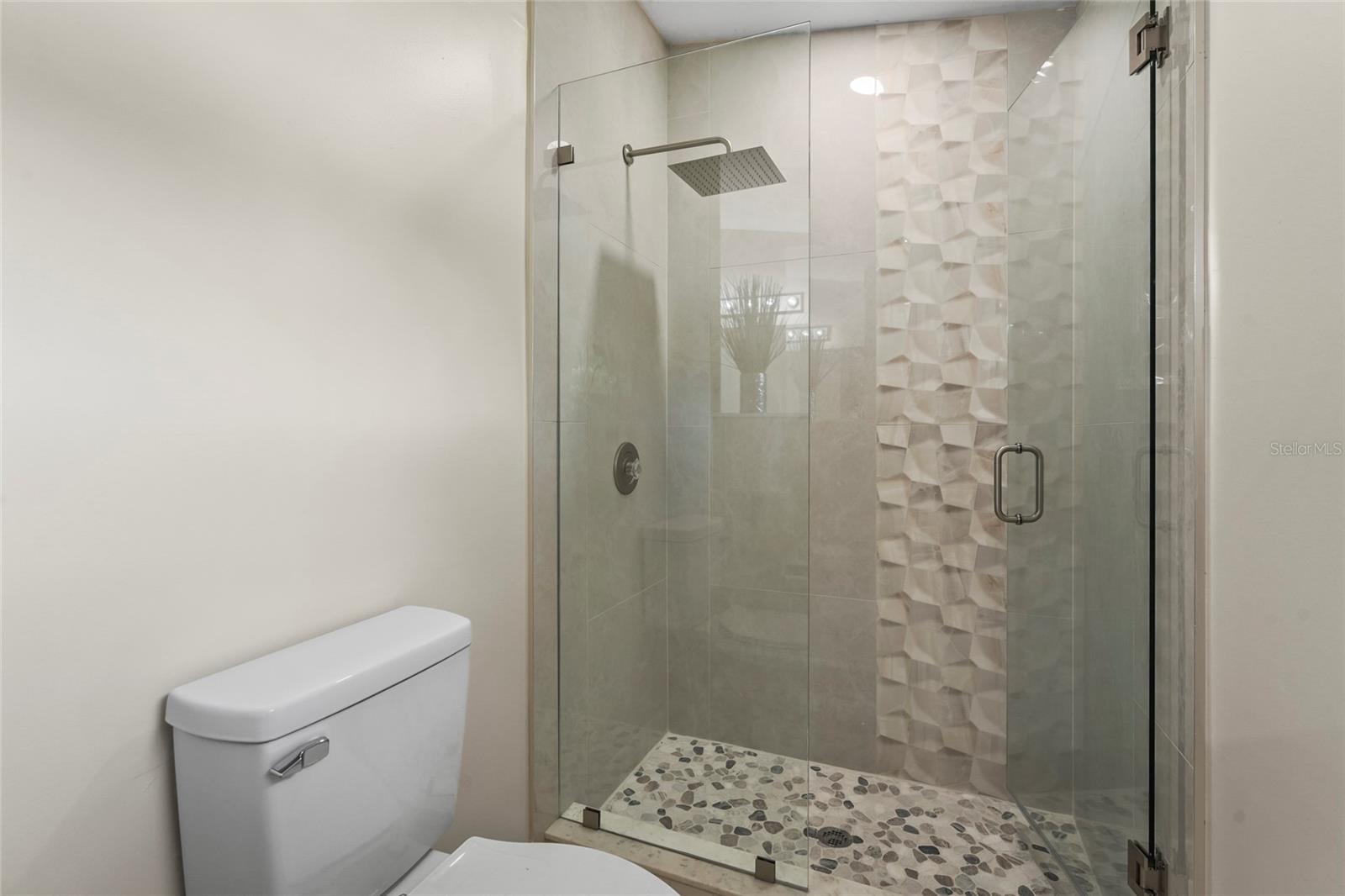 A4660428 Property Photo