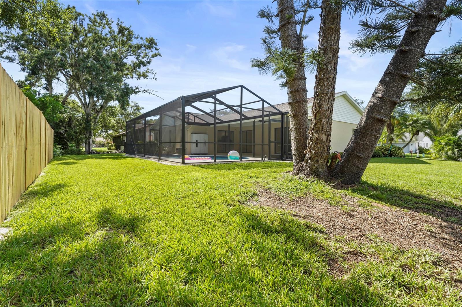 A4660428 Property Photo