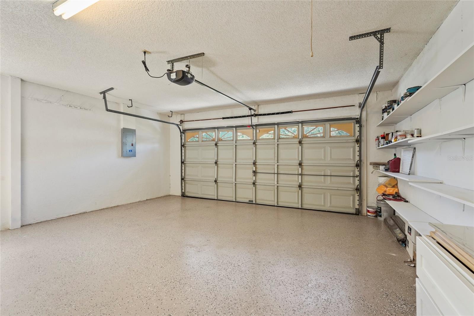 A4660428 Property Photo