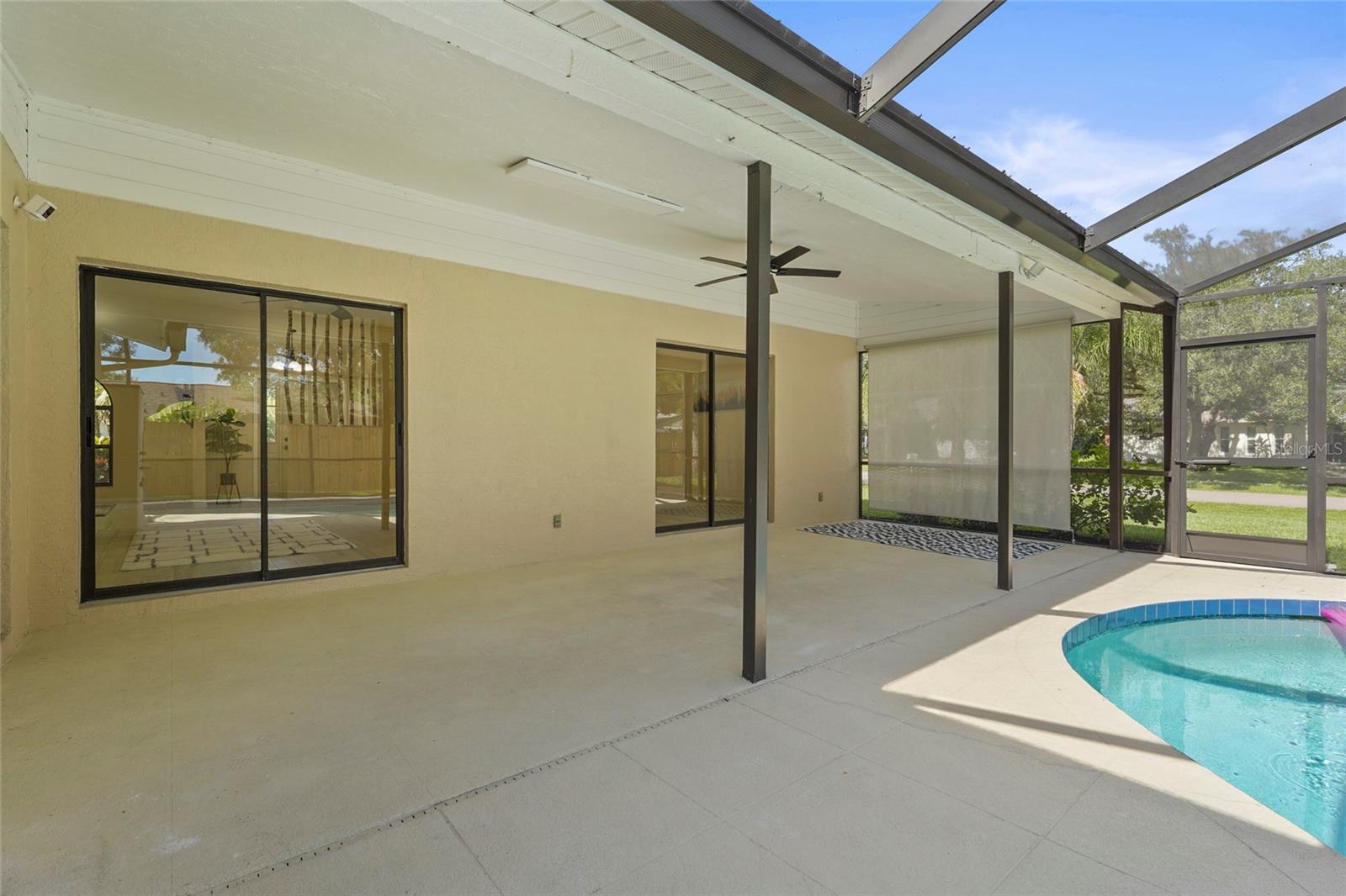 A4660428 Property Photo