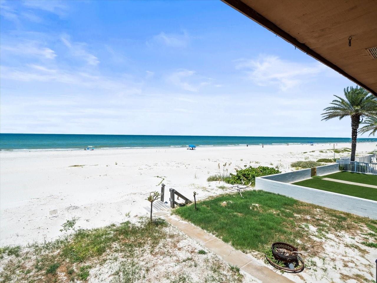 TB8412423 Property Photo