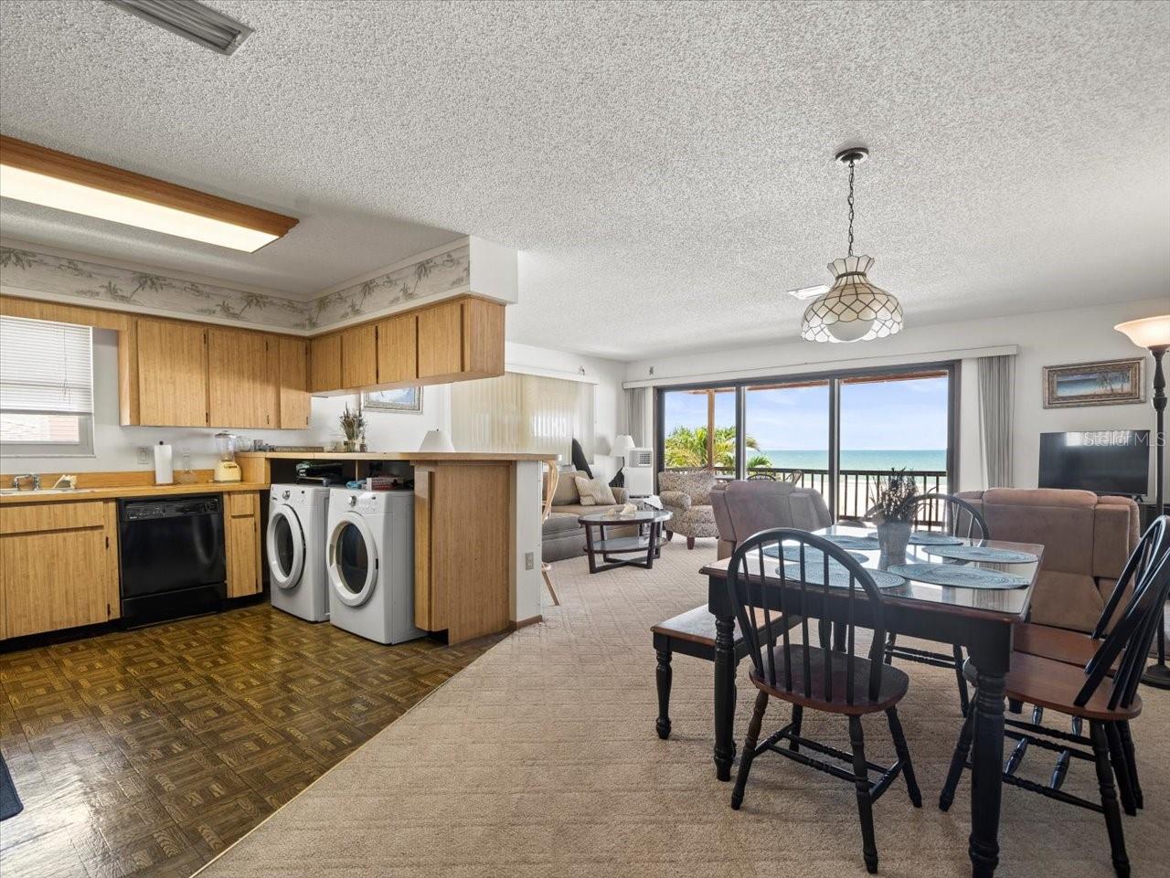 TB8412423 Property Photo