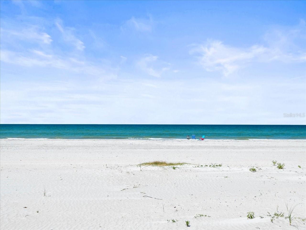 TB8412423 Property Photo