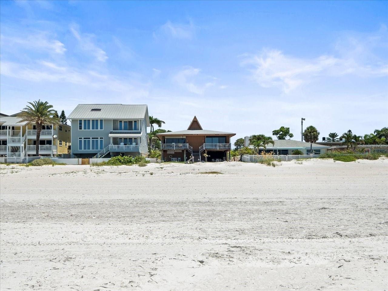 TB8412423 Property Photo