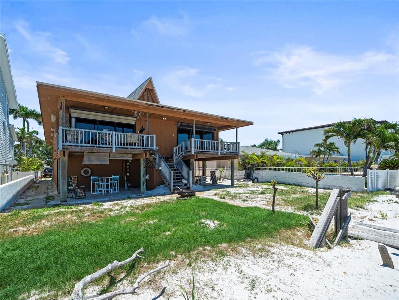 TB8412423 Property Photo